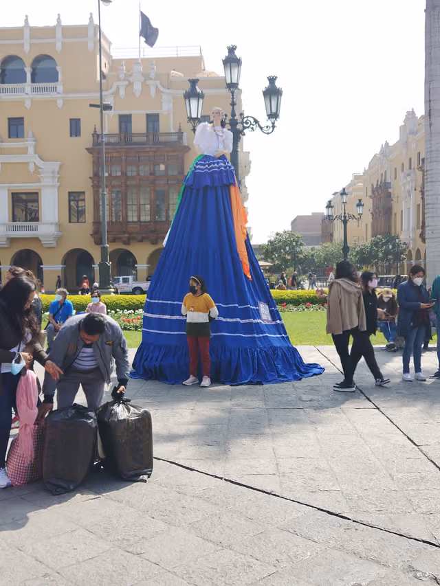 Dolls representing dances, Plaza Mayor of Lima
