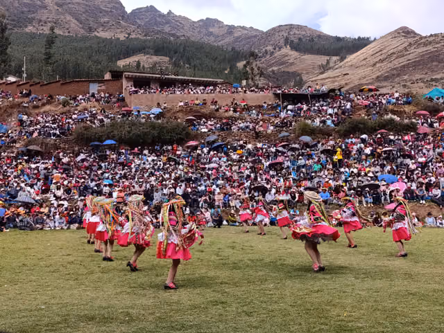 Mestiza Qoyacha dance, San Salvador 04