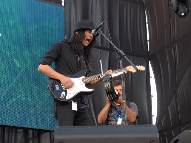 VHS or Beta at the Primavera Fauna Festival 2011