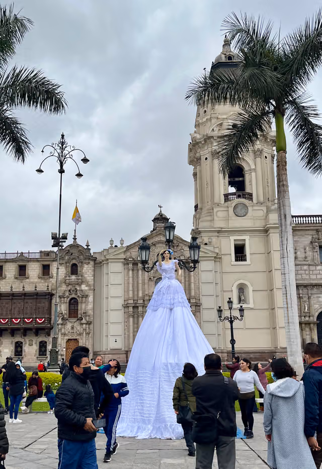 Maniquí que representa la marinera peruana