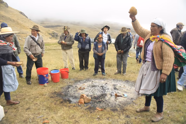 Ritual en Qata Qata Wirkini, Cochabamba (2016)