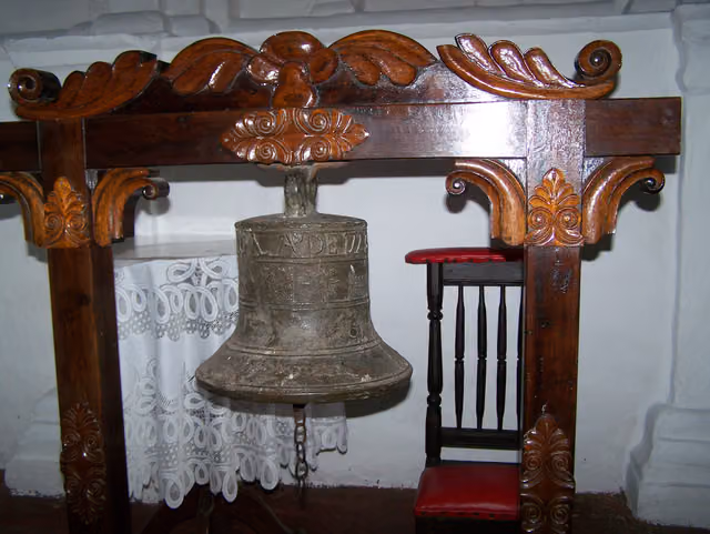 1723 bell, Guadalupe church, Cartago (Valle)