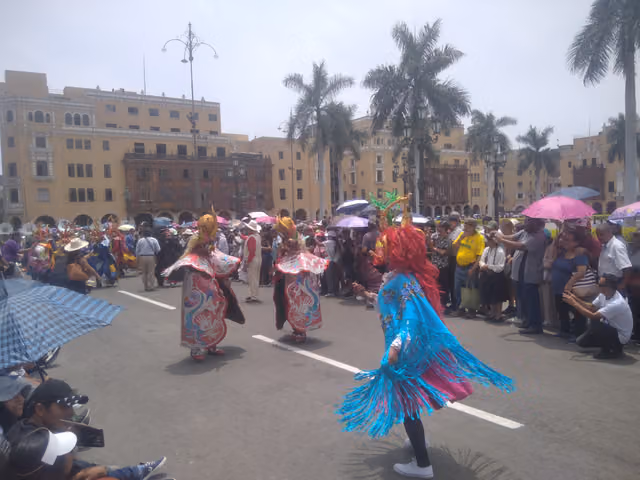 Pasacalle de morenada en Lima, Festividad de la Virgen de la Candelaria 2024 (foto 239)